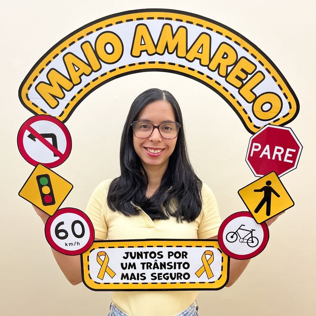 Moldura Bambole Maio Amarelo